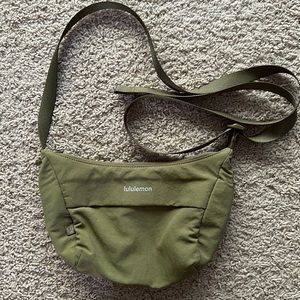 Lululemon festival bag